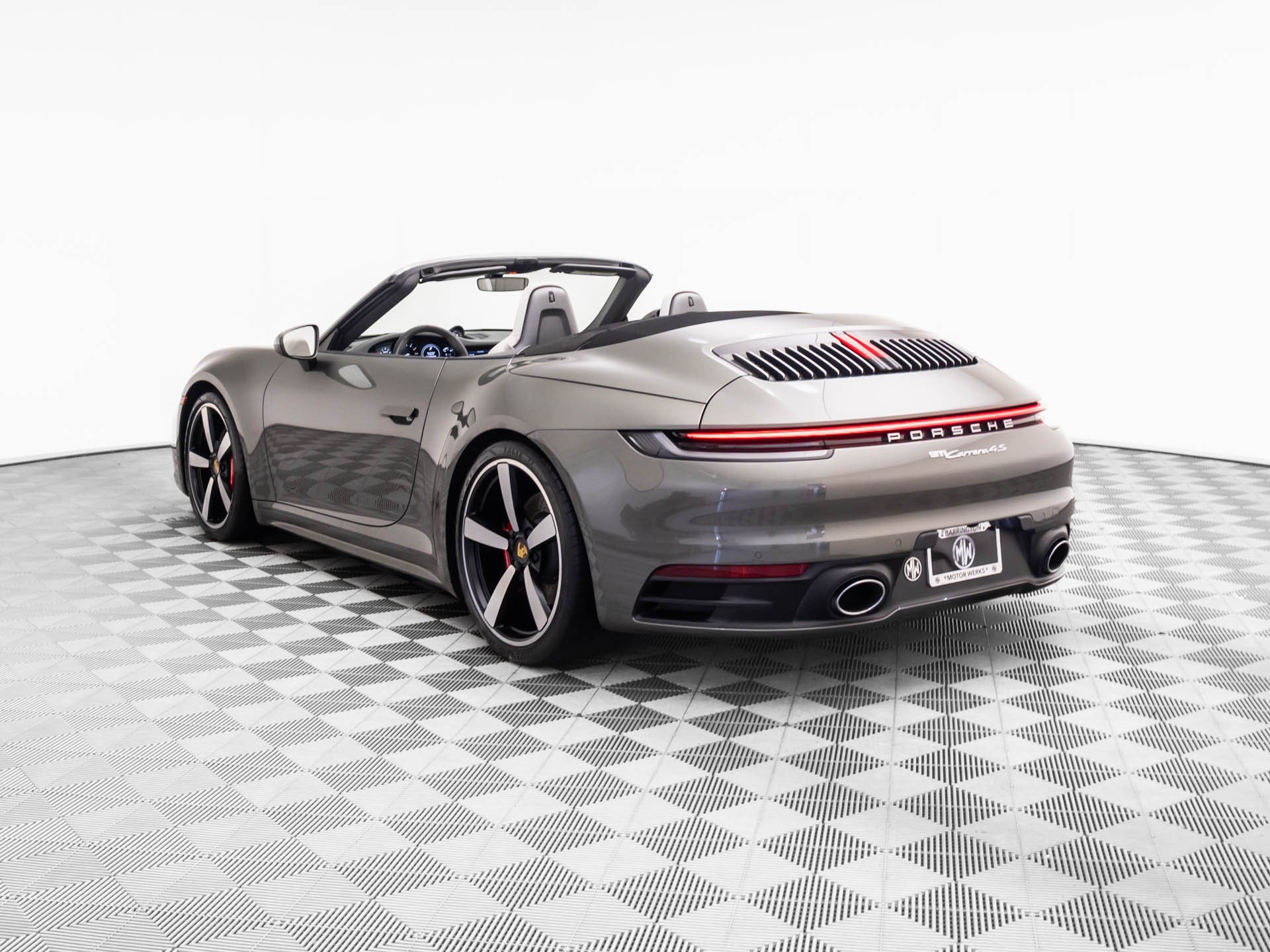 Certified 2020 Porsche 911 Carrera 4S AWD/4WD image 3