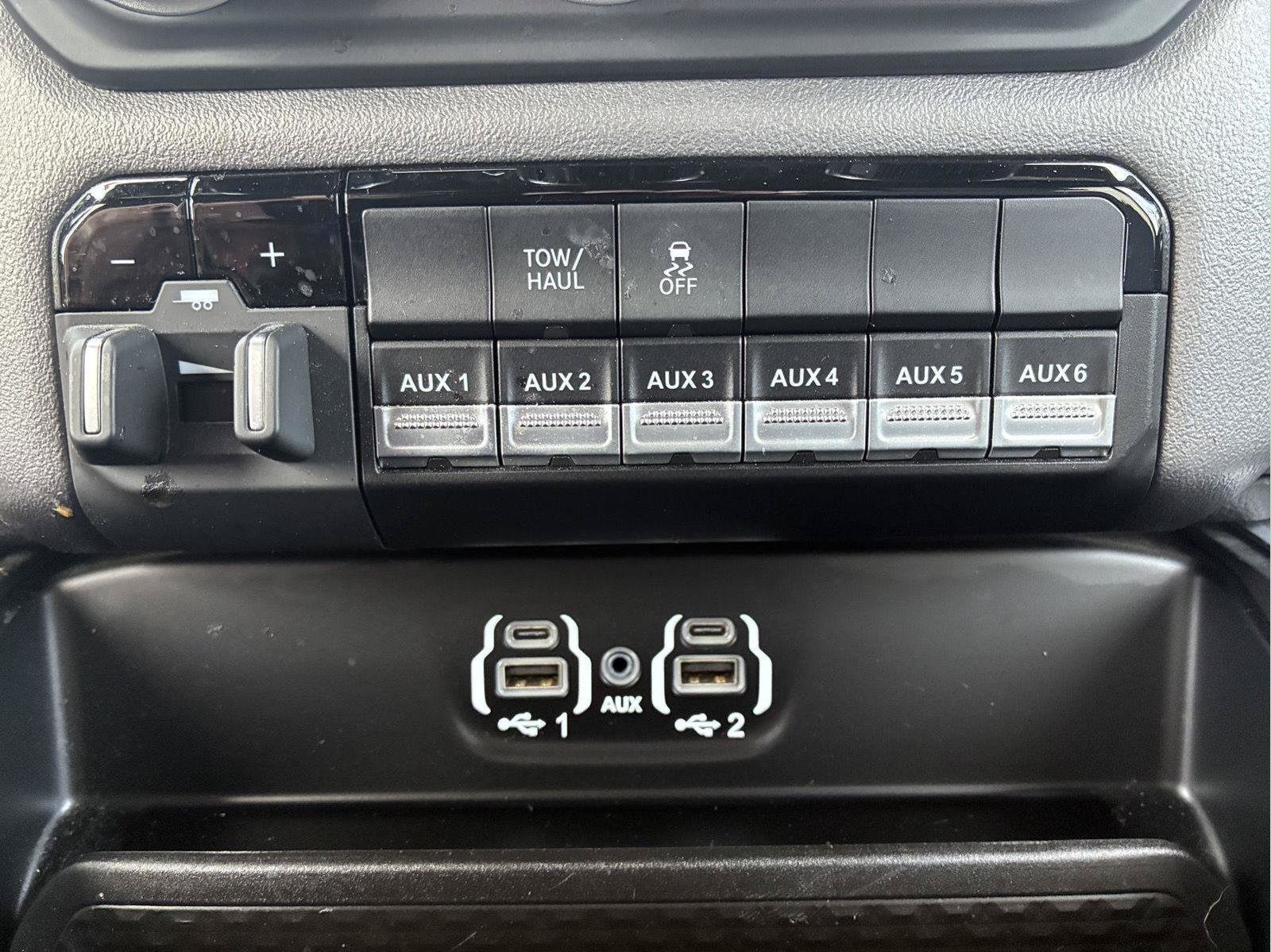 Used 2024 RAM 2500 Big Horn w/ Snow Chief Group AWD/4WD image 26