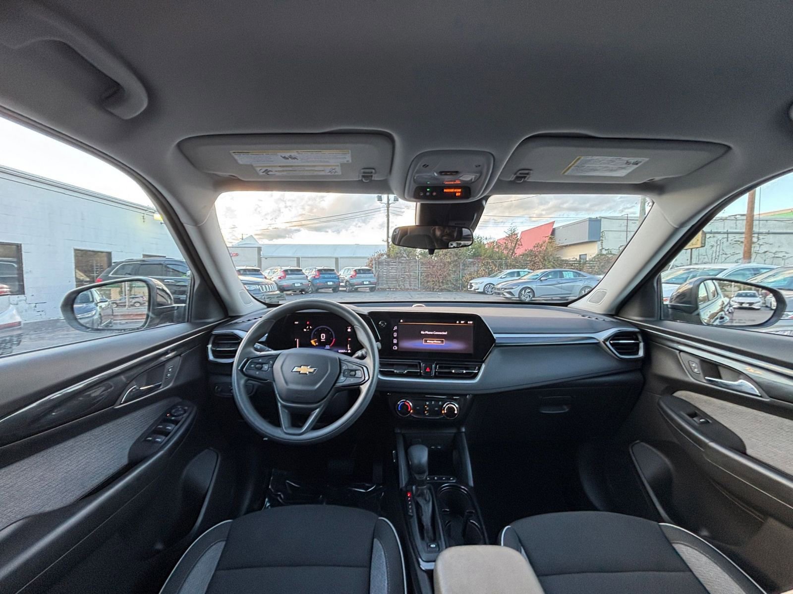 Used 2025 Chevrolet TrailBlazer LT image 31