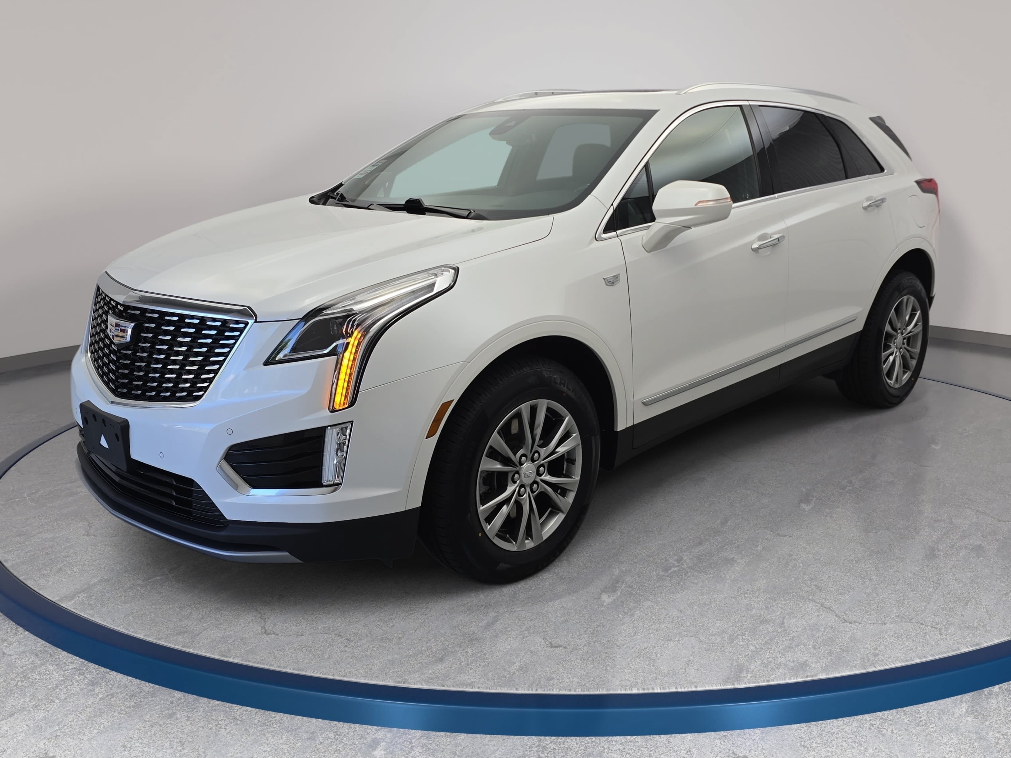 Used 2021 Cadillac XT5 Premium Luxury w/ LPO, Floor Liner Package AWD/4WD image 1