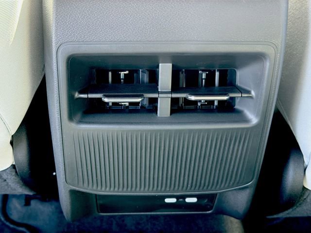 New 2026 Jeep Cherokee Laredo image 19