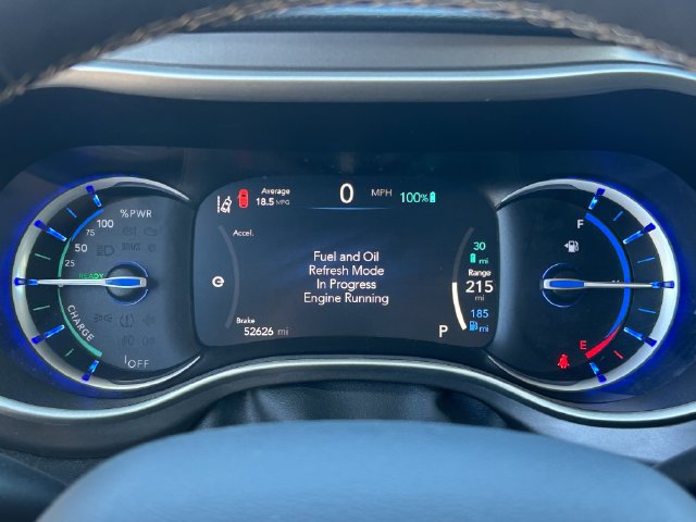 Used 2024 Chrysler Pacifica Limited FWD image 22