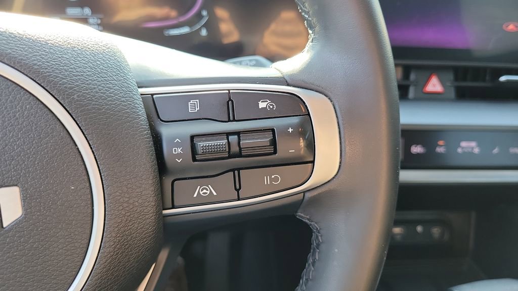 Used 2023 Kia Sportage EX image 25