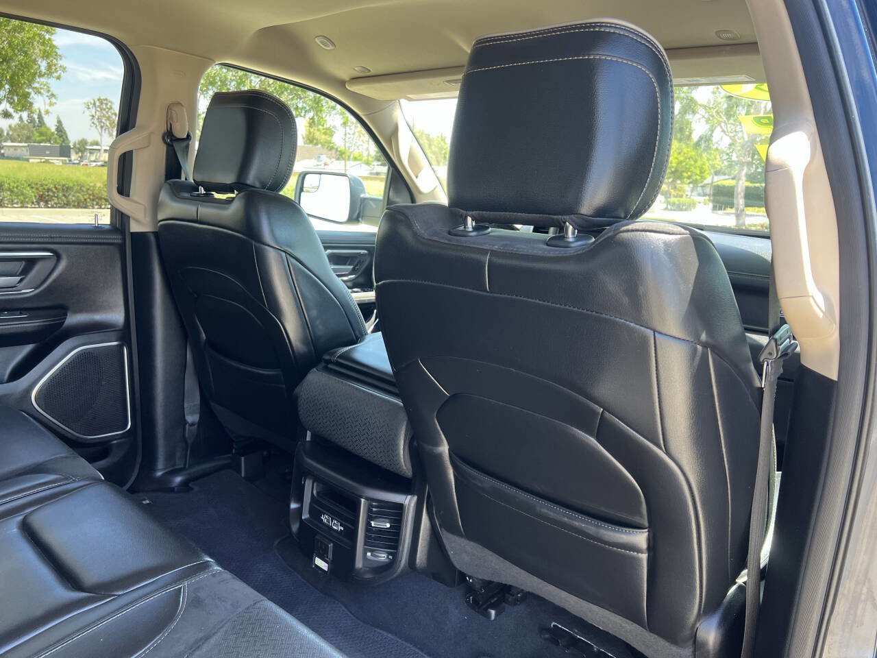 Used 2019 RAM 1500 Laramie image 19