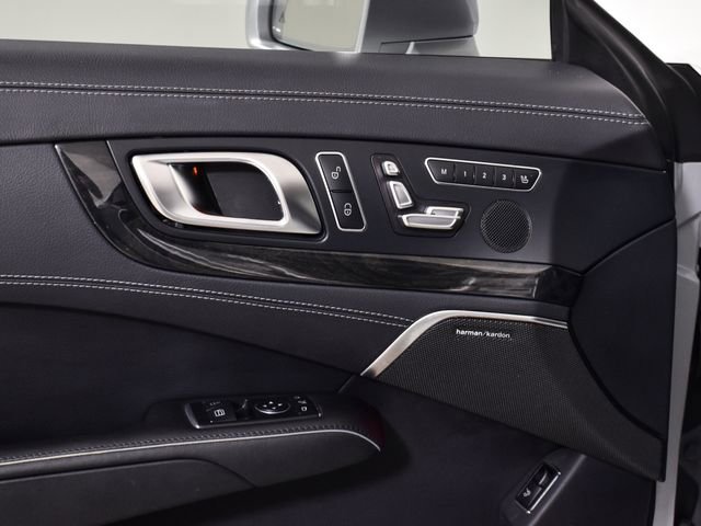 Used 2019 Mercedes-Benz SL 550 image 21