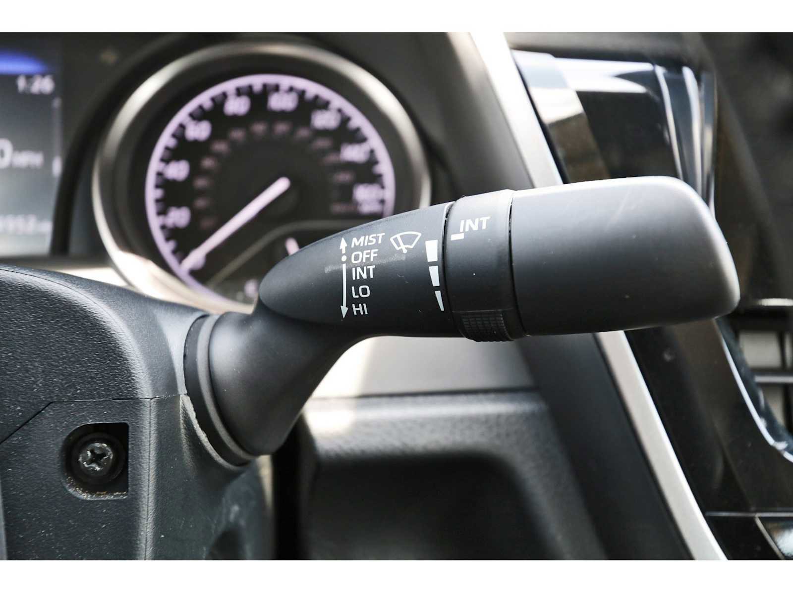 Used 2023 Toyota Camry SE image 18