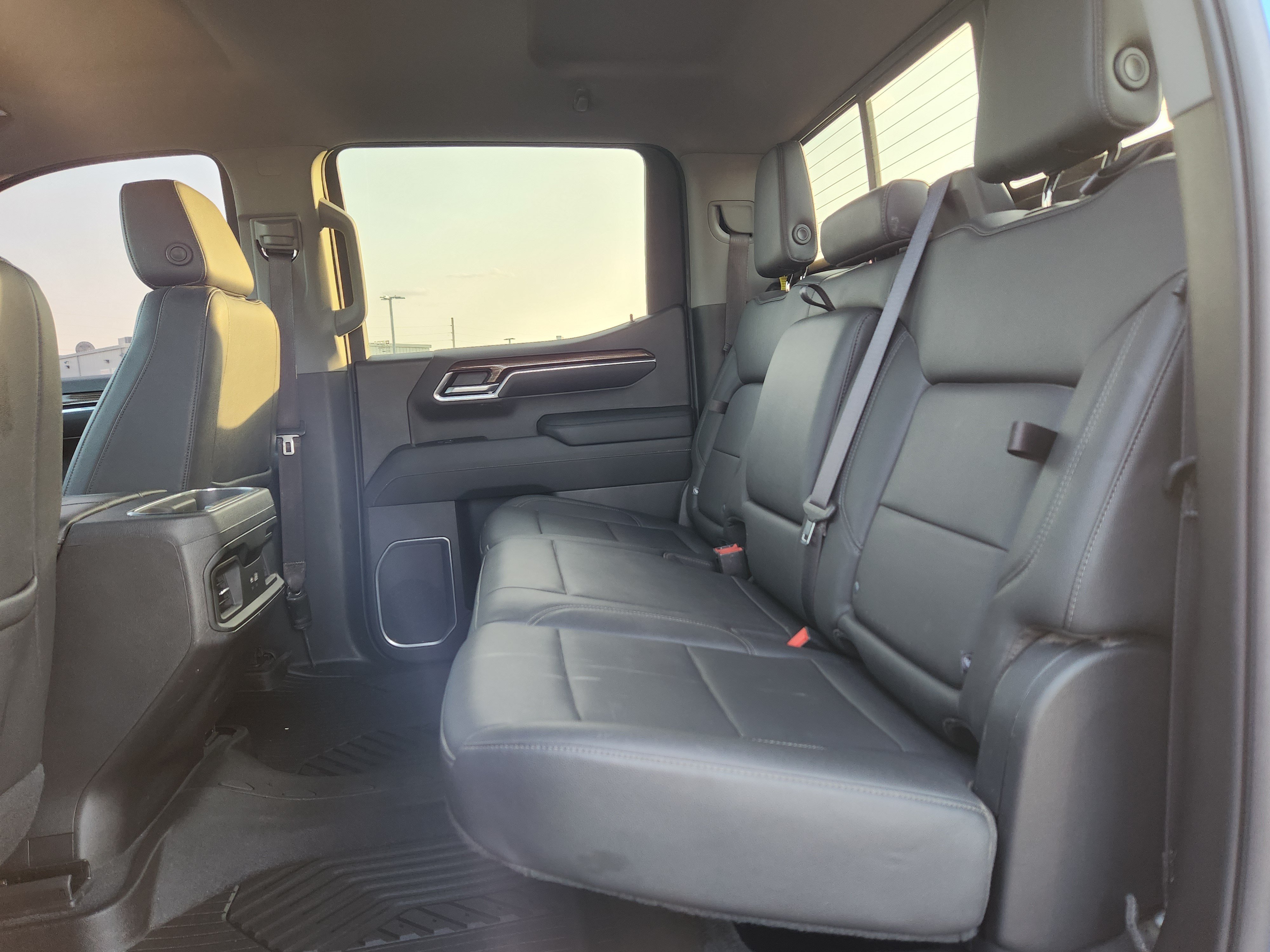 Used 2022 Chevrolet Silverado 1500 LT Trail Boss w/ LT Trail Boss Premium Package AWD/4WD image 11