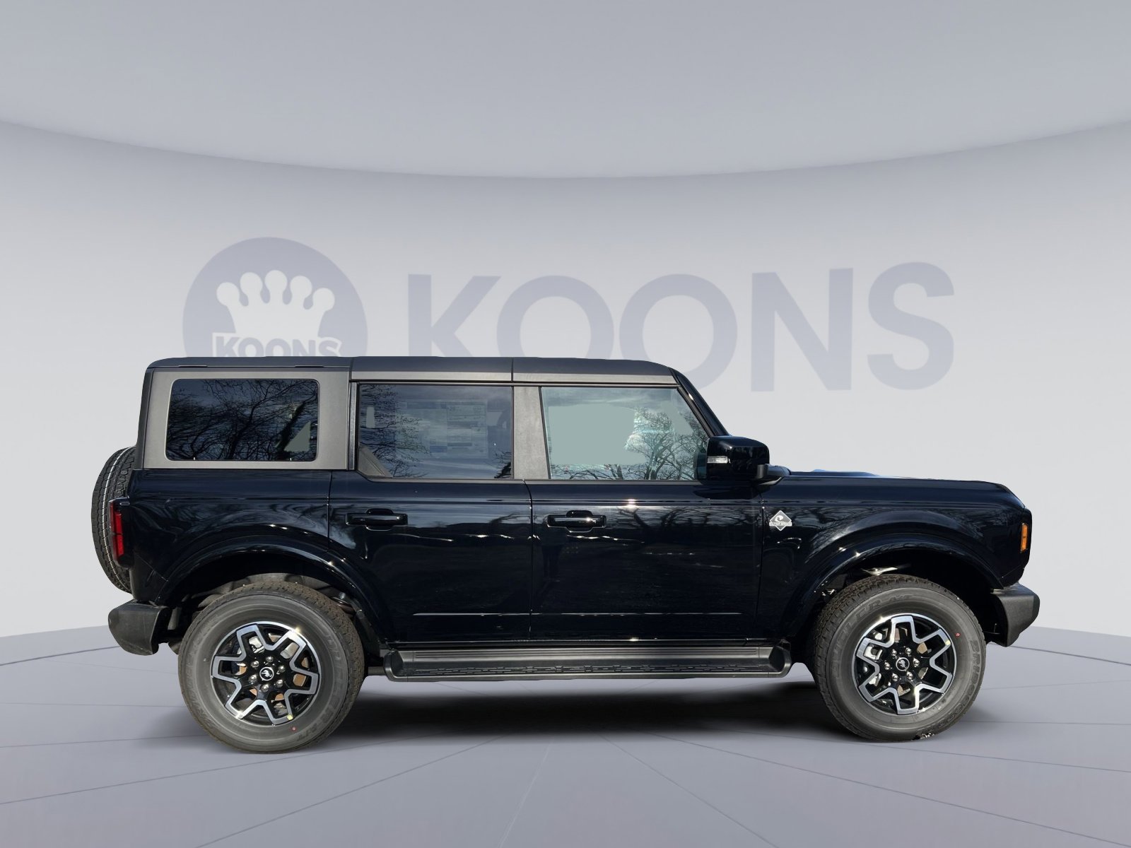 New 2025 Ford Bronco Outer Banks image 8