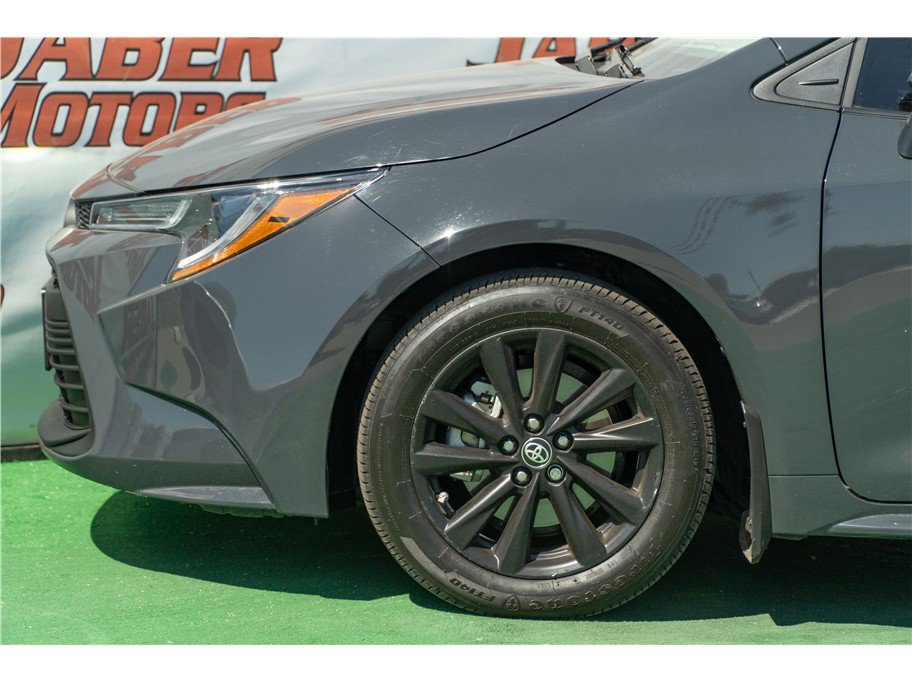 Used 2026 Toyota Corolla LE w/ LE Premium Package FWD image 23
