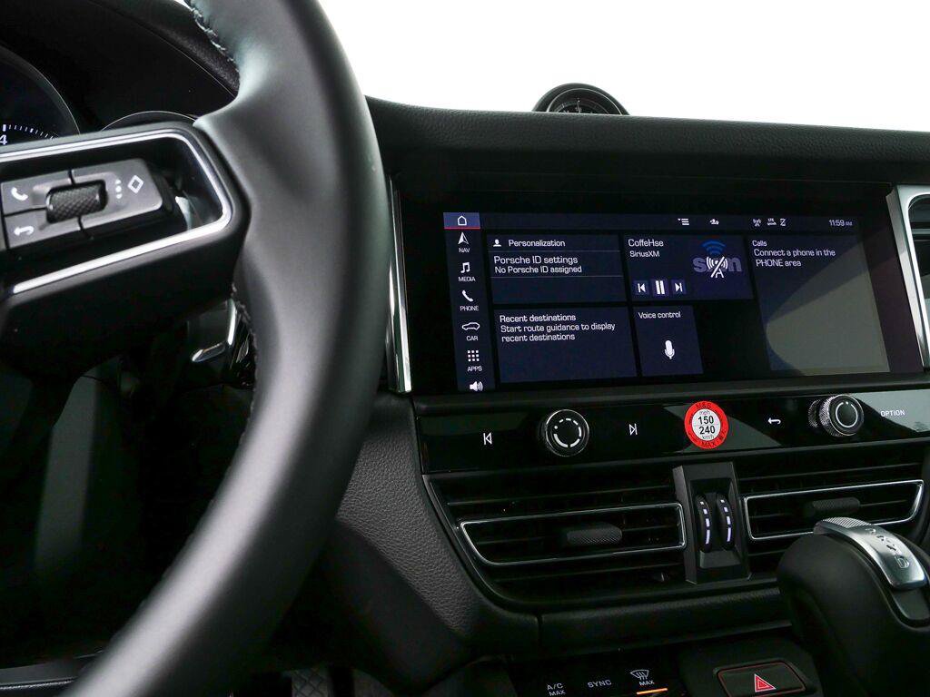 Certified 2026 Porsche Macan AWD/4WD image 12