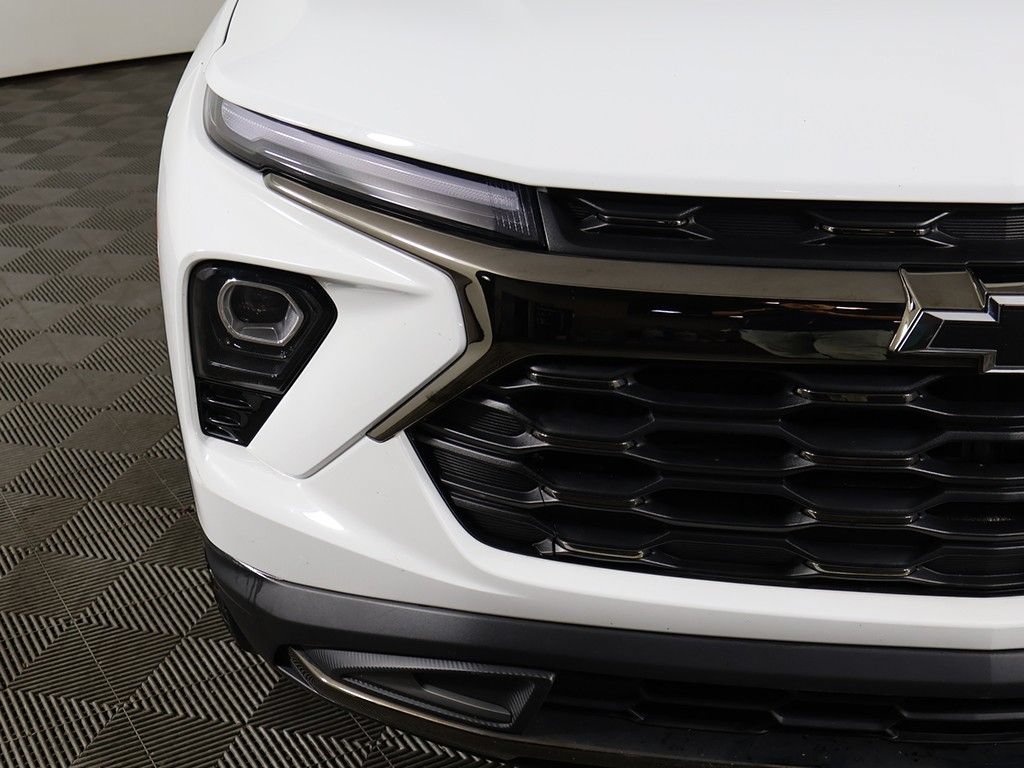 Used 2024 Chevrolet TrailBlazer ACTIV w/ Convenience Package AWD/4WD image 14
