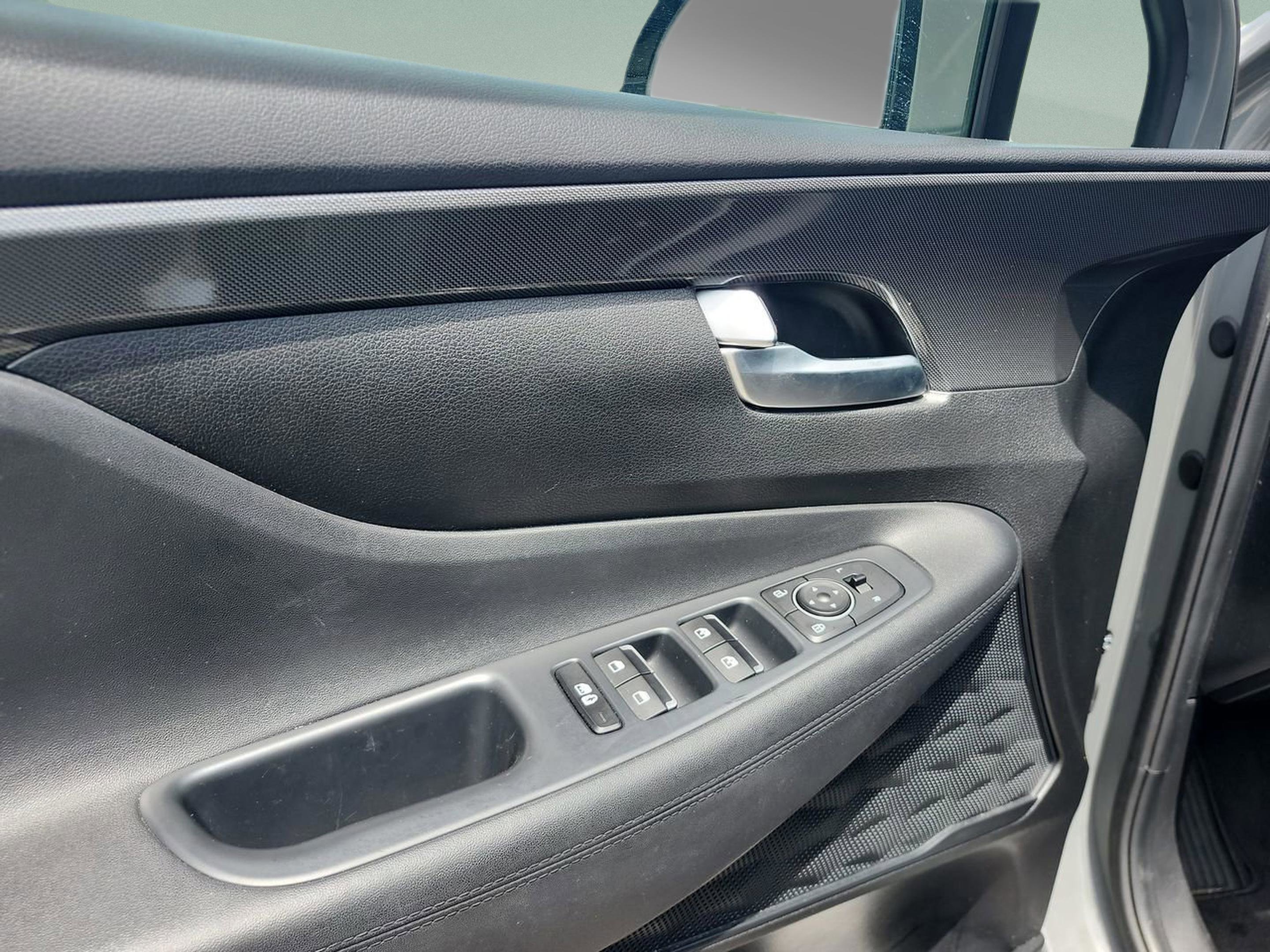 Certified 2022 Hyundai Santa Fe SEL w/ Convenience Package image 15