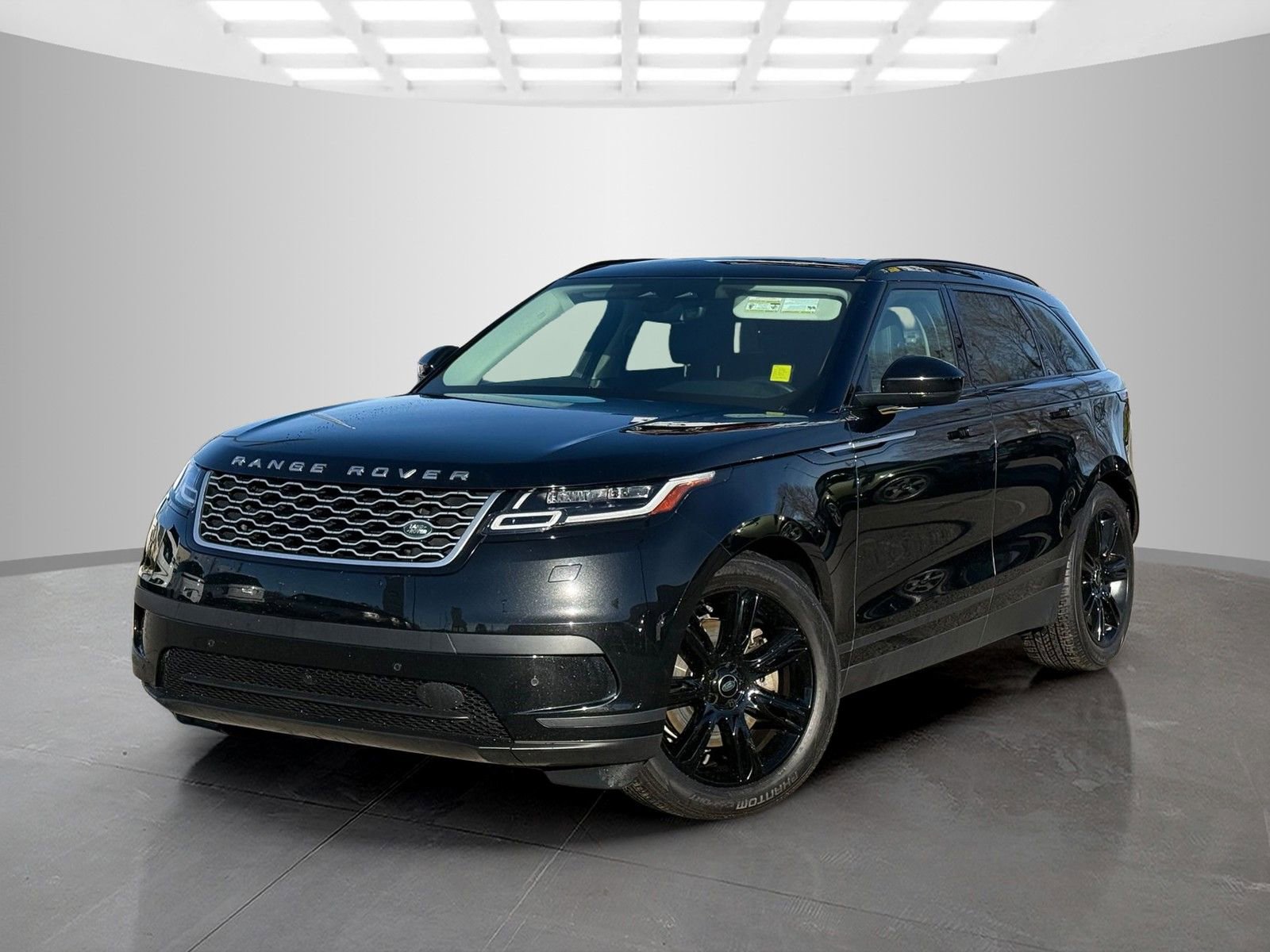 Used 2022 Land Rover Range Rover Velar S image 1