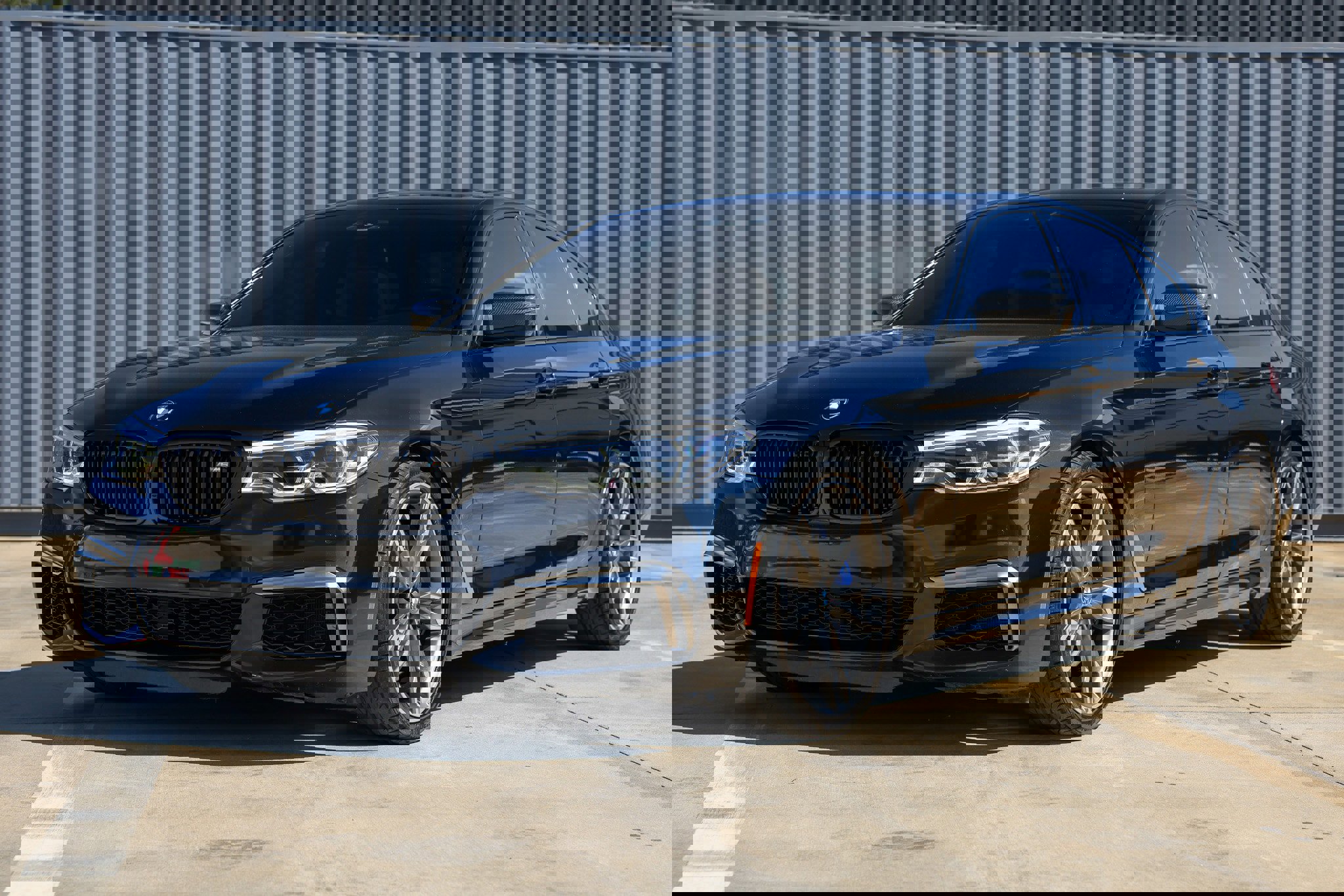 Used 2019 BMW M550i xDrive image 4