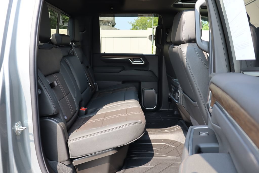 Used 2026 Chevrolet Silverado 3500 High Country w/ High Country Premium Package AWD/4WD image 45