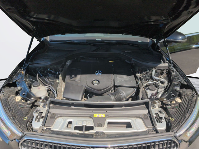 Used 2023 Mercedes-Benz GLC 300 4MATIC image 33