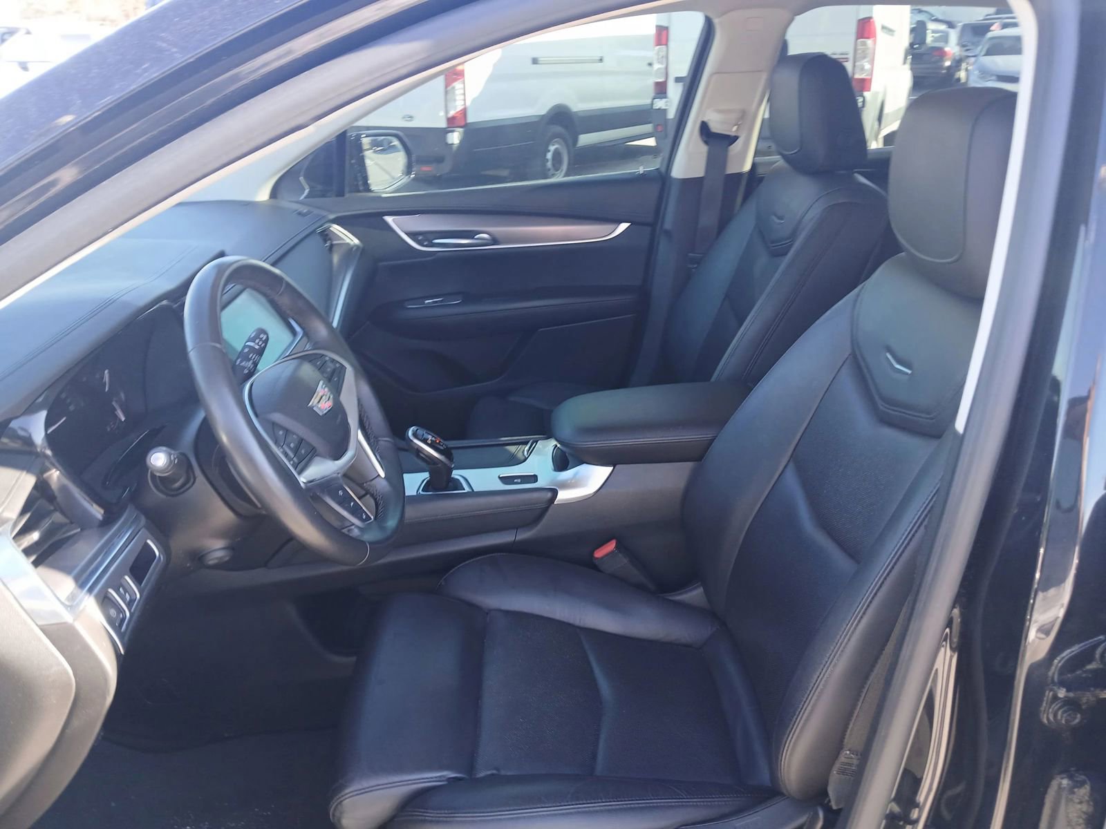 Used 2017 Cadillac XT5 Luxury w/ Driver Awareness Package image 12