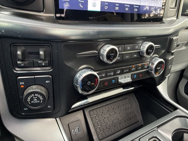 Used 2023 Ford F150 Limited image 31