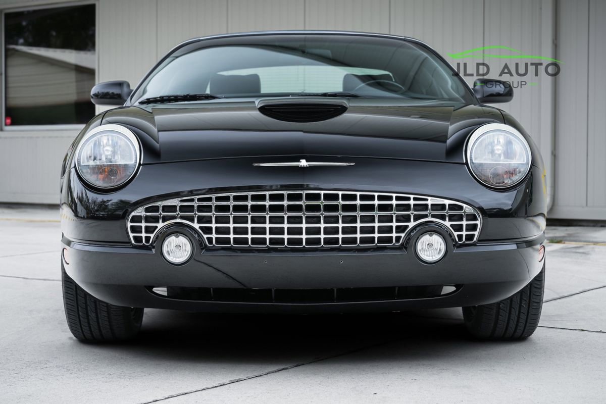 Used 2004 Ford Thunderbird Premium image 6