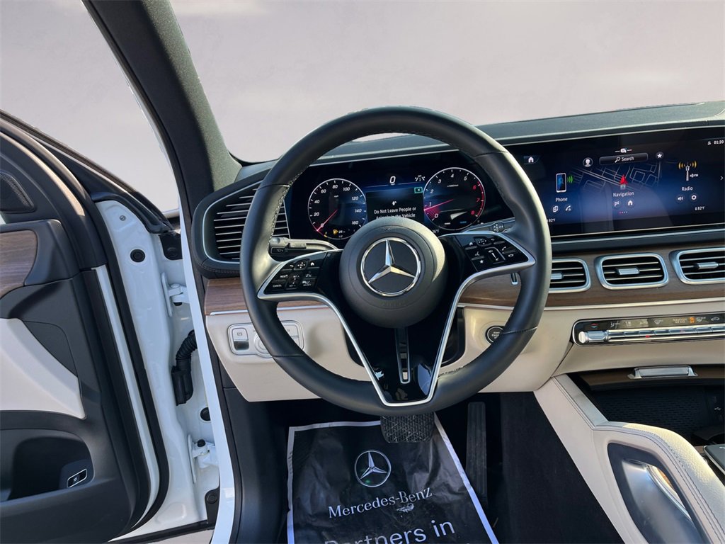 Certified 2025 Mercedes-Benz GLS 450 4MATIC image 12