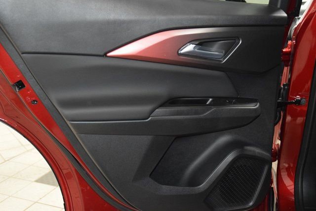 New 2025 Chevrolet Equinox EV RS w/ Convenience Package II image 44