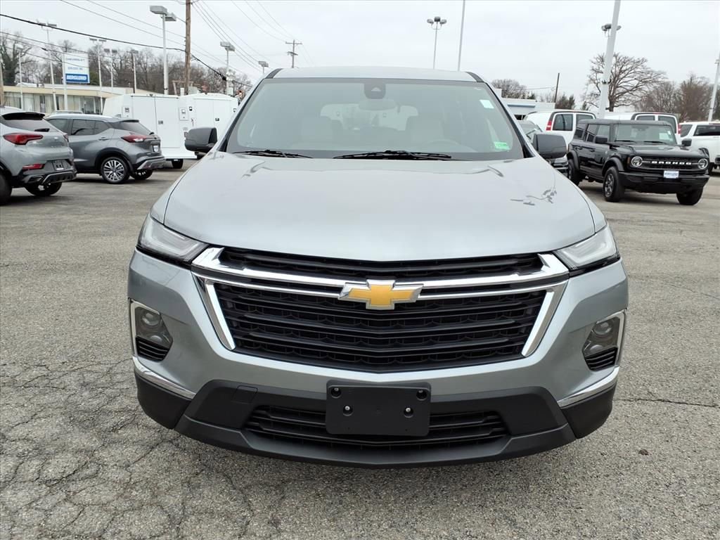 Used 2023 Chevrolet Traverse LS image 9