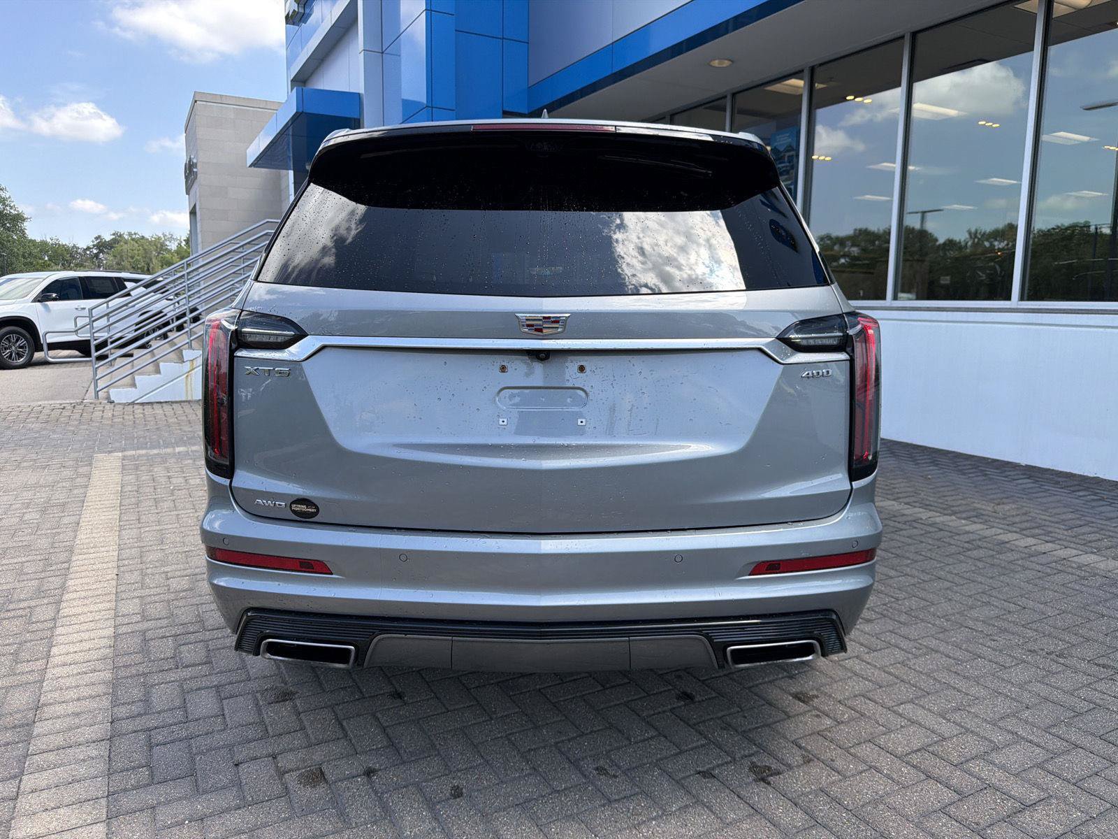 Used 2024 Cadillac XT6 Sport w/ Technology Package AWD/4WD image 4