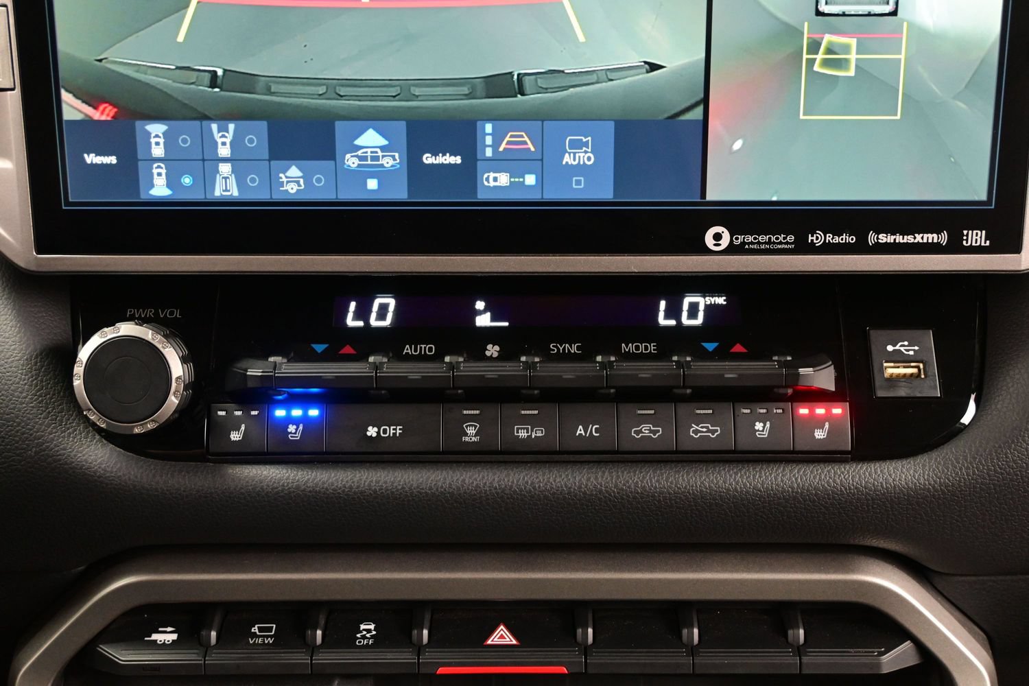 Used 2023 Toyota Tundra Limited AWD/4WD image 19