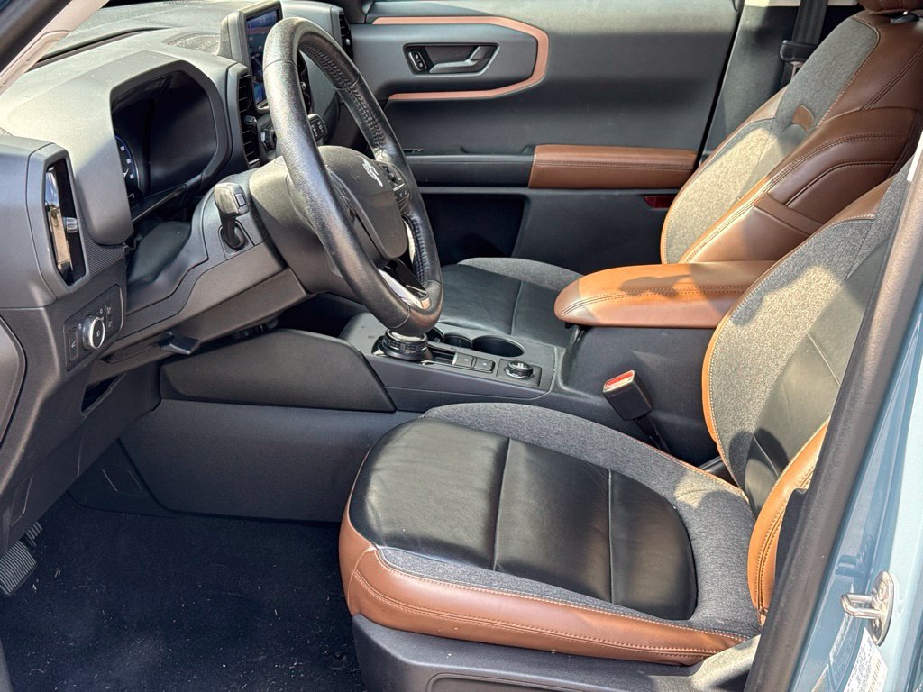 Used 2022 Ford Bronco Sport Outer Banks AWD/4WD image 2