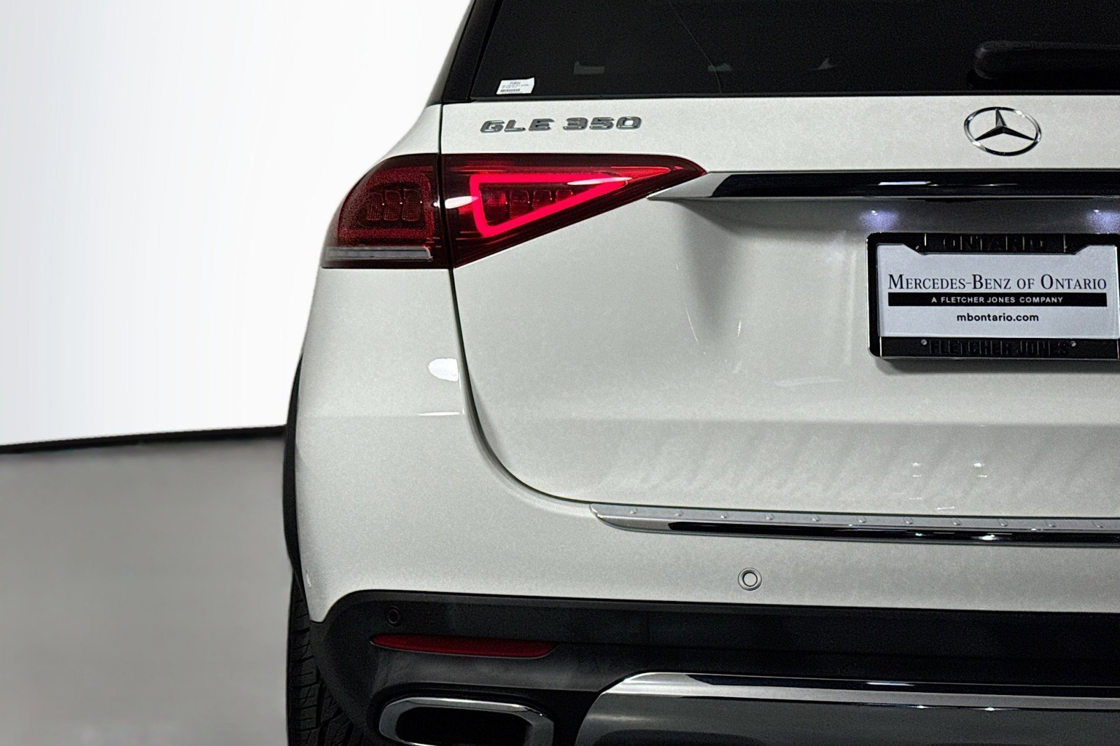 Used 2023 Mercedes-Benz GLE 350 w/ Premium Package image 16