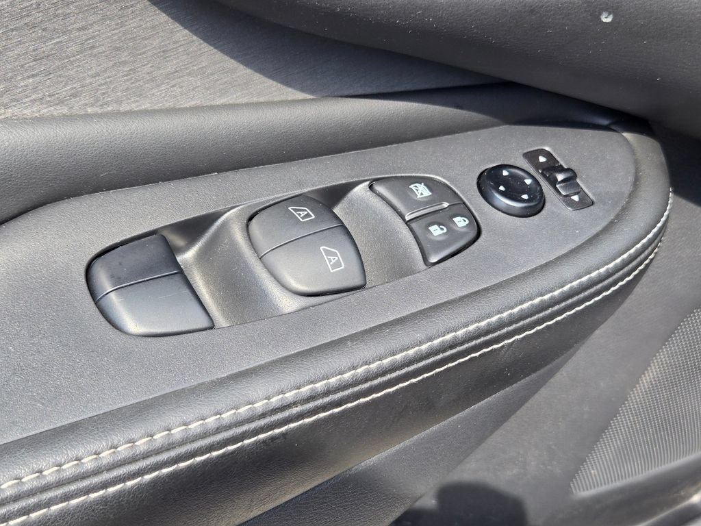 Used 2021 Nissan Murano SV FWD image 16