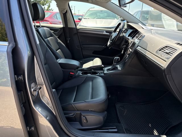 Used 2017 Volkswagen Golf Alltrack S AWD/4WD image 9
