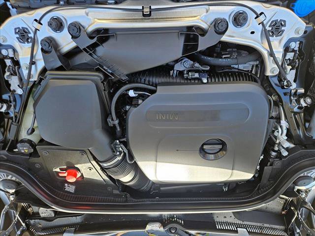Used 2026 MINI Cooper 2-Door Hardtop FWD image 17
