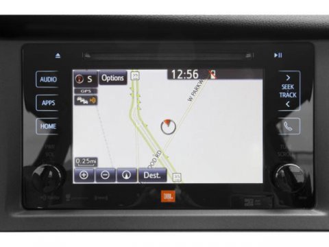 Used 2015 Toyota Sienna L image 17