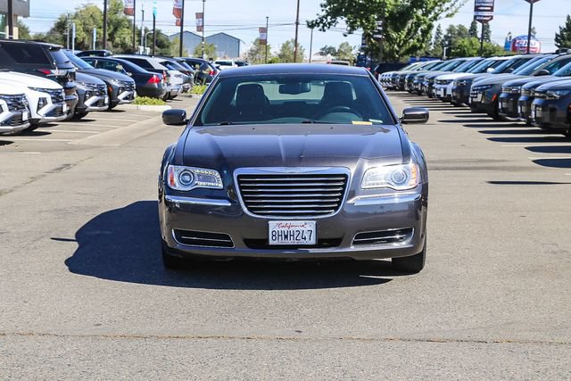 Used 2014 Chrysler 300 RWD image 7