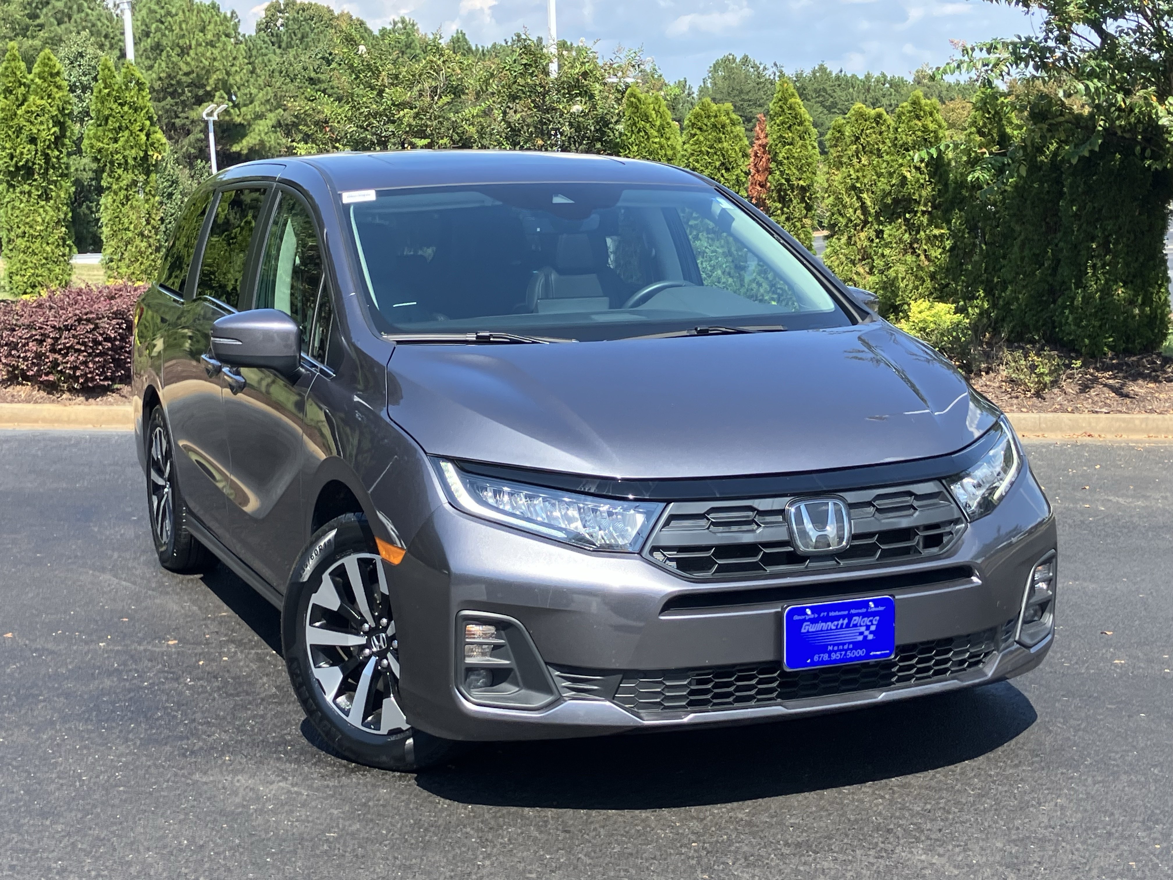 Used 2025 Honda Odyssey EX-L image 2