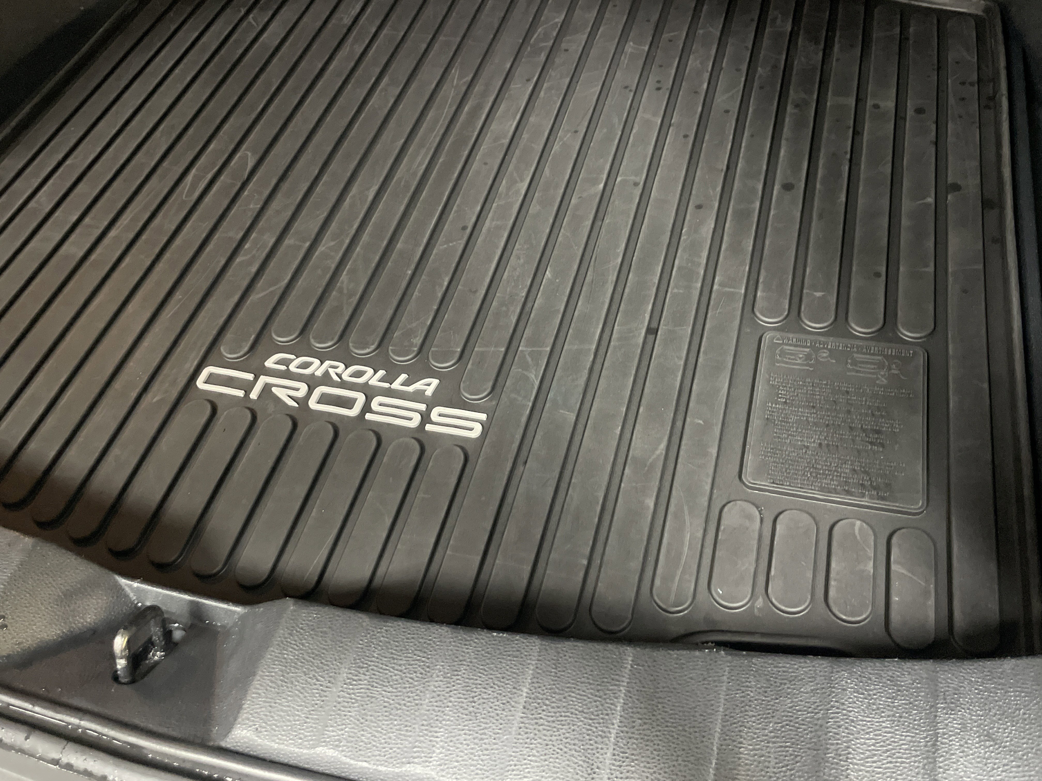 Certified 2022 Toyota Corolla Cross LE image 34