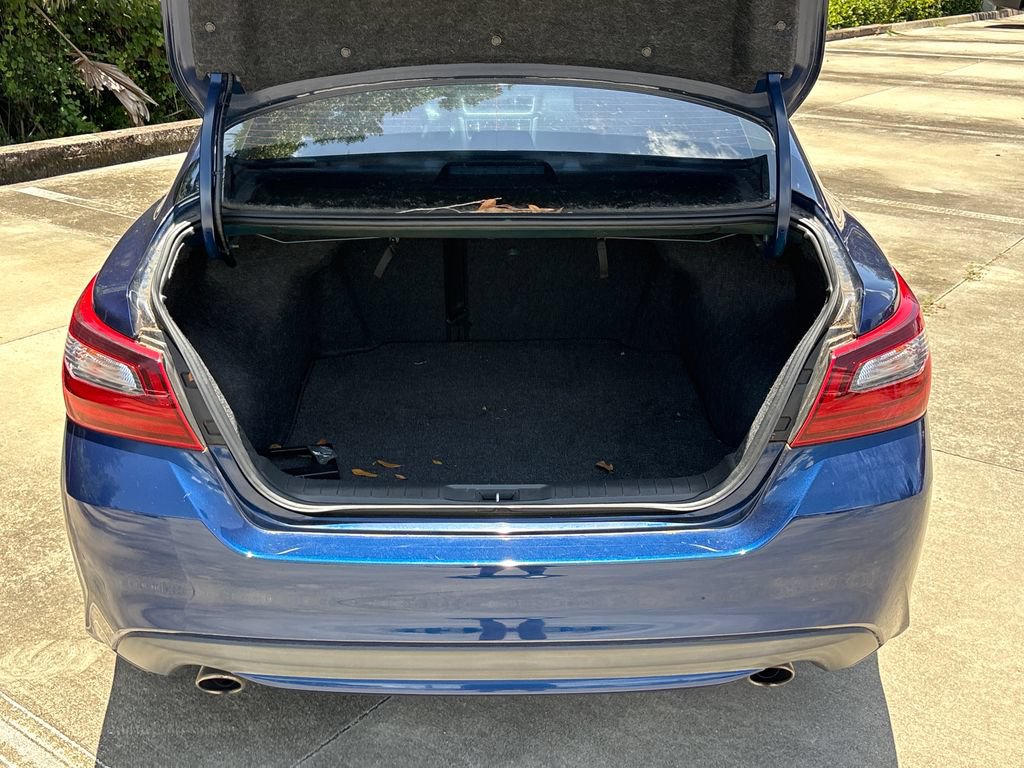 Used 2017 Nissan Altima 2.5 SR FWD image 29
