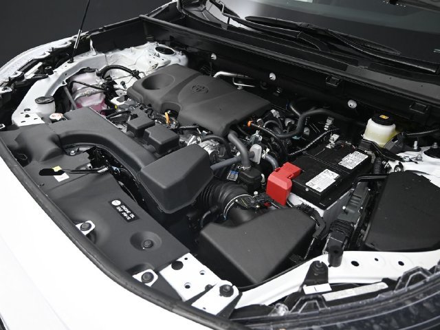 Used 2025 Toyota RAV4 XLE AWD/4WD image 12