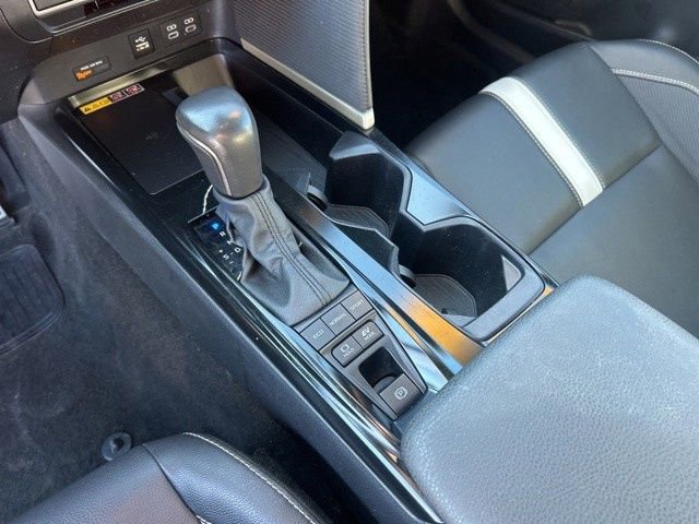 Used 2025 Toyota Camry SE image 22