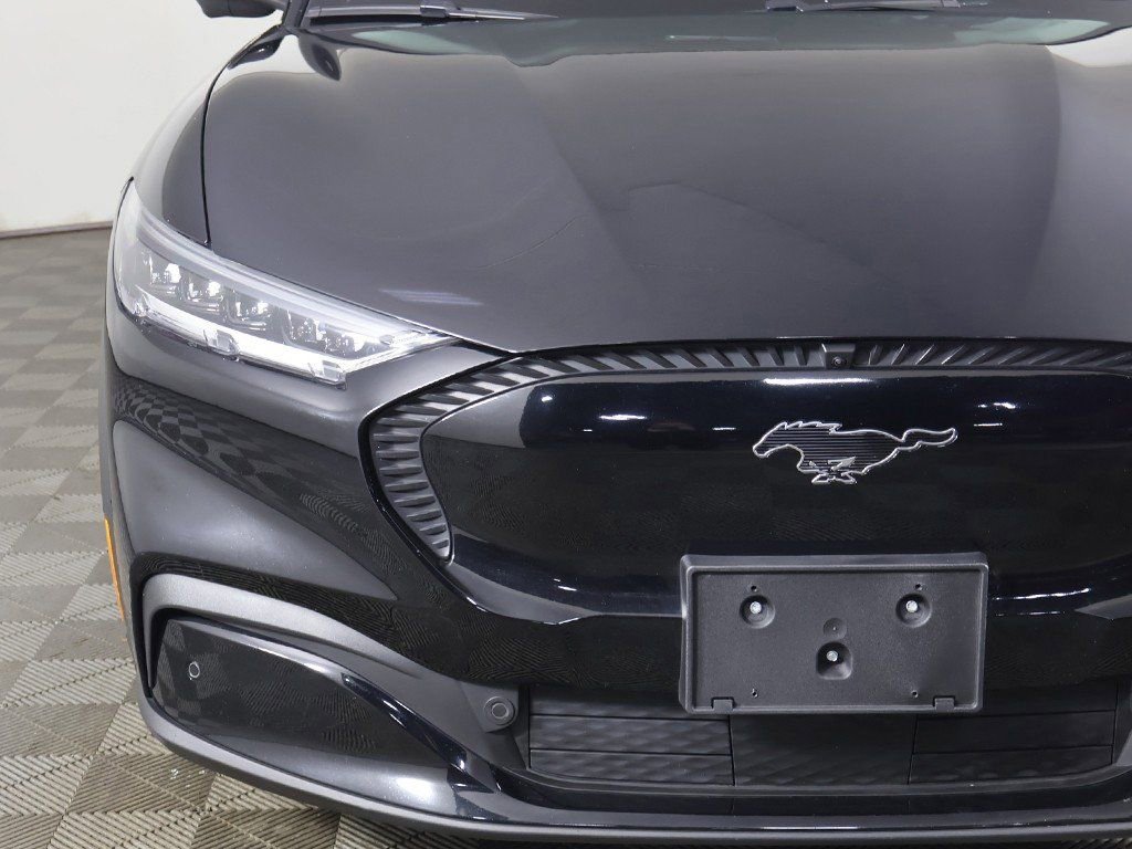 Used 2023 Ford Mustang Mach-E Select image 13