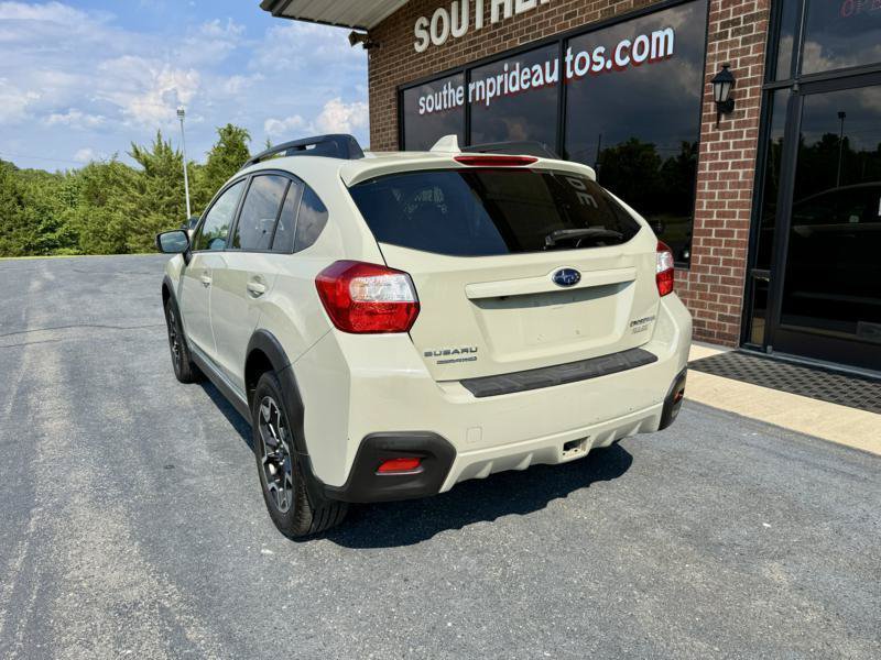 Used 2017 Subaru Crosstrek 2.0i Limited AWD/4WD image 4