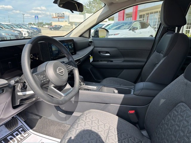 New 2026 Nissan Kicks SV image 9