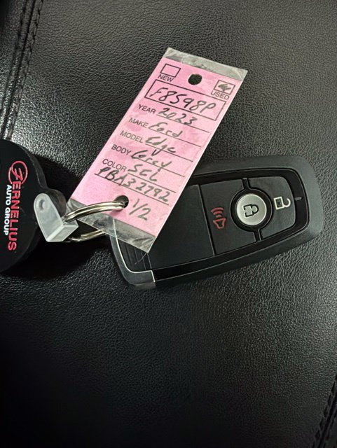 Used 2023 Ford Edge SEL AWD/4WD image 36