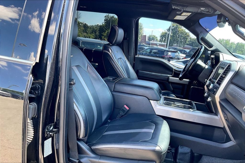 Used 2019 Ford F350 Platinum w/ Platinum Ultimate Package AWD/4WD image 9