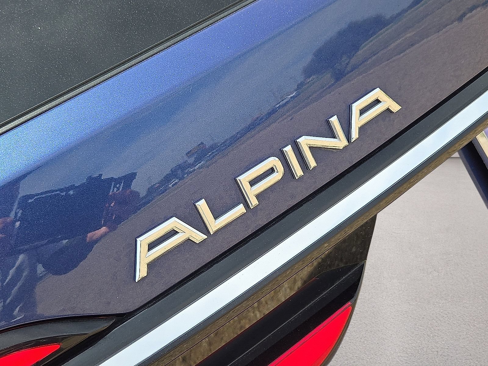 Used 2023 BMW ALPINA XB7 AWD/4WD image 12