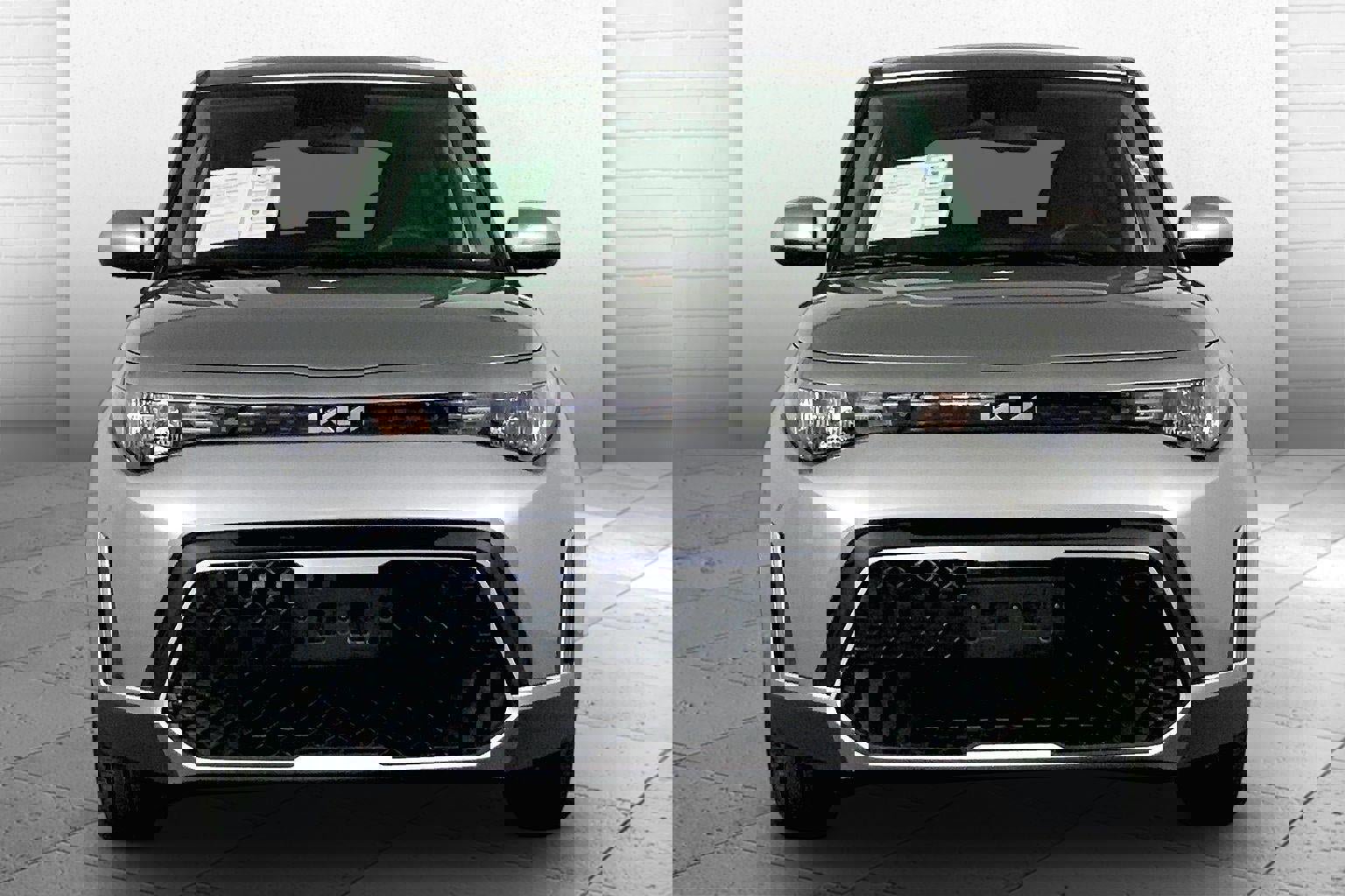 Certified 2025 Kia Soul LX image 2