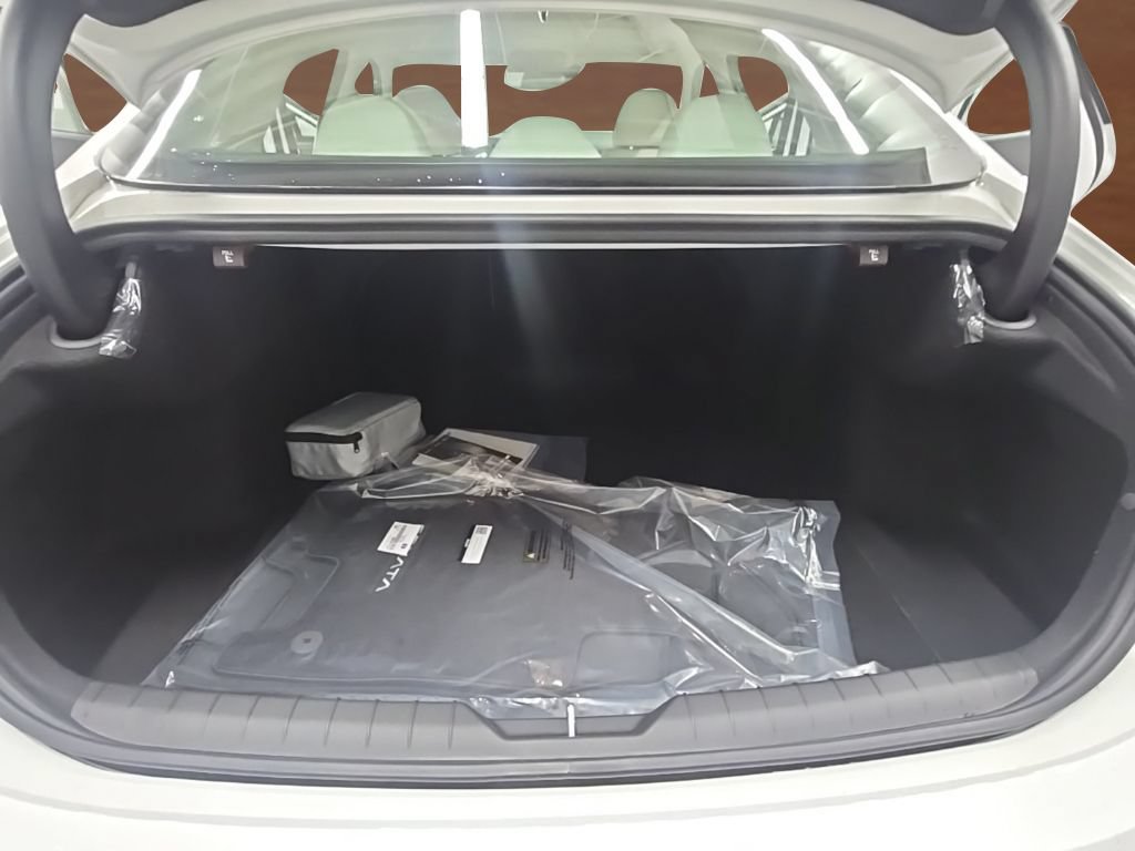 New 2026 Hyundai Sonata Blue FWD image 16