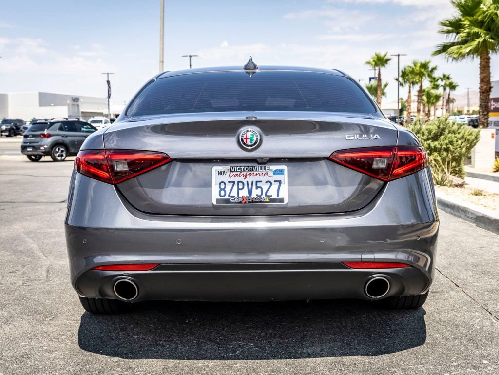 Used 2018 Alfa Romeo Giulia Ti w/ TI Leather Package RWD image 8
