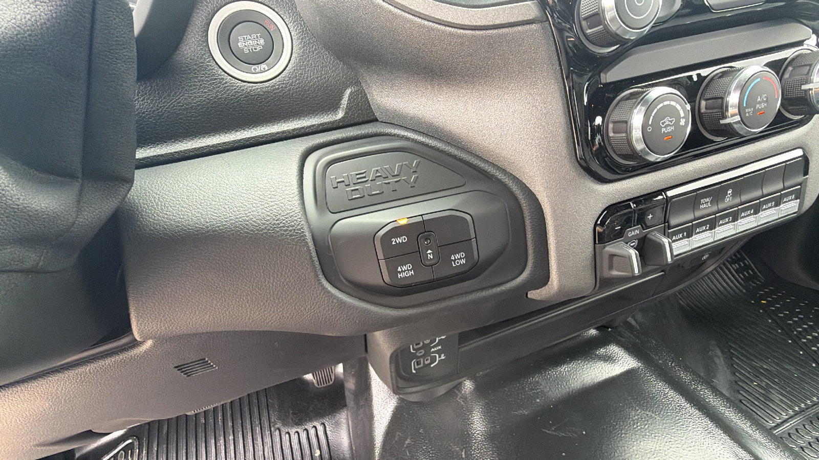 New 2026 RAM 2500 Tradesman w/ Chrome Appearance Group AWD/4WD image 26